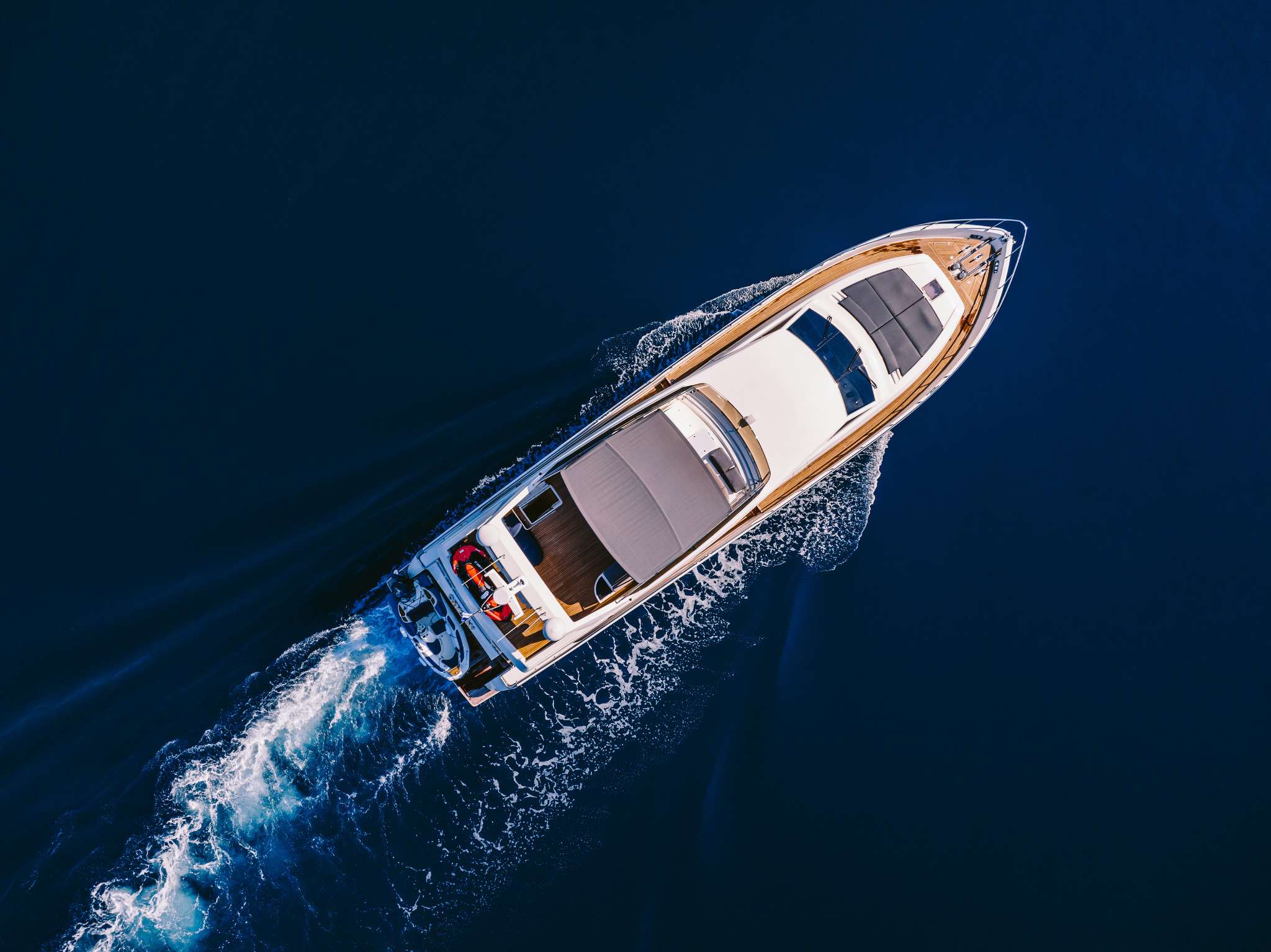 Crewed Motor Yacht OXYGEN 8 photo 3