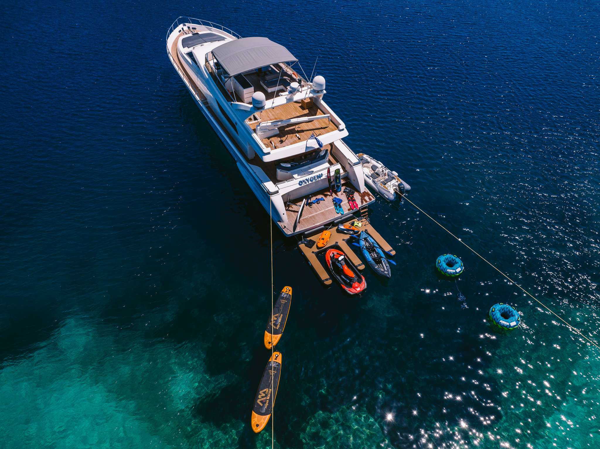 Crewed Motor Yacht OXYGEN 8 photo 4