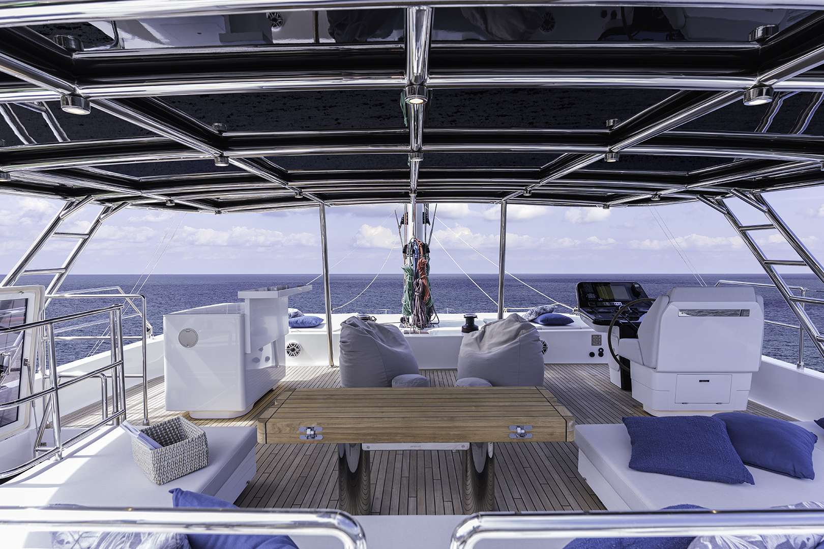 Luxury Crewed Catamaran OYA photo 4