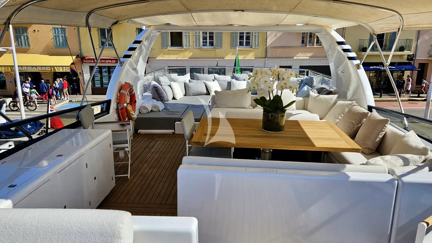 Luxury Crewed Motor Yacht PACHA photo 5