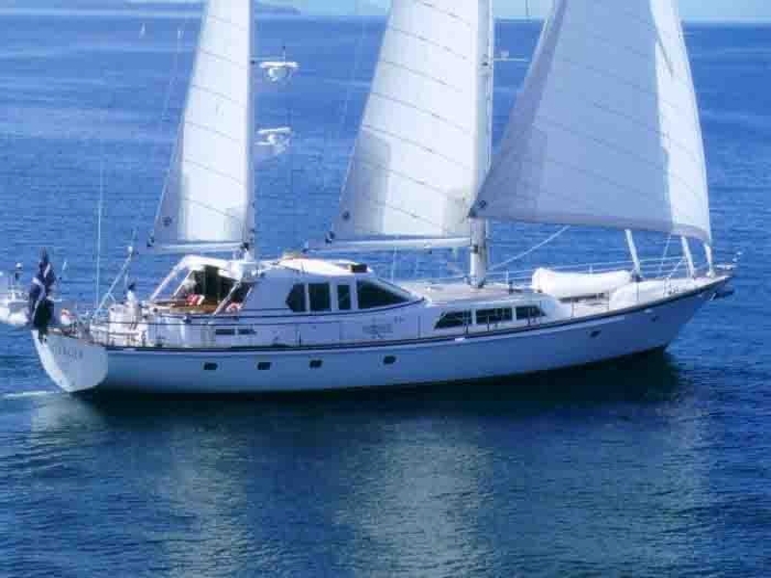 Luxury Crewed Sailing Yacht PACIFIC EAGLE photo 4