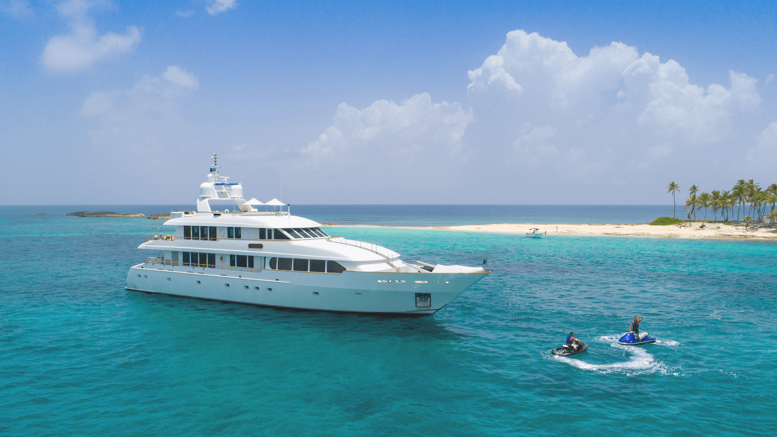 Luxury Crewed Motor Yacht PACKAGE DEAL photo 3