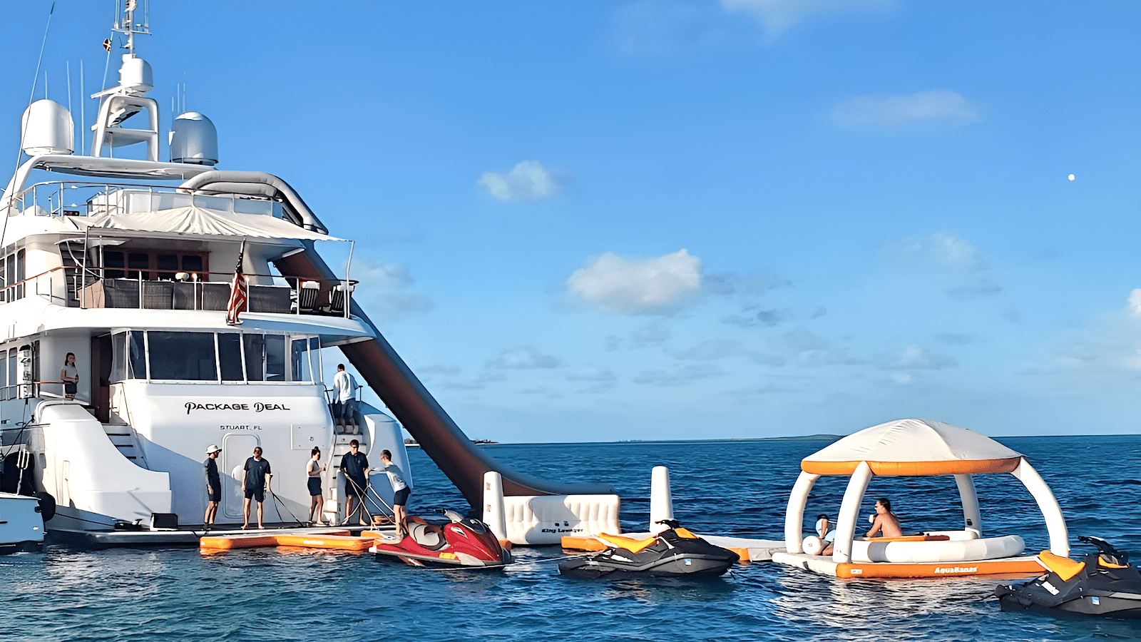 Luxury Crewed Motor Yacht PACKAGE DEAL photo 5