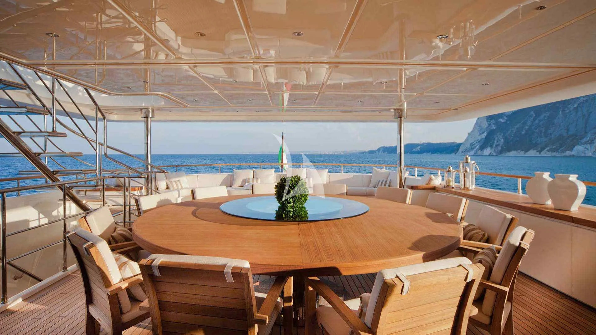 Luxury Crewed Motor Yacht PALATIAL photo 4