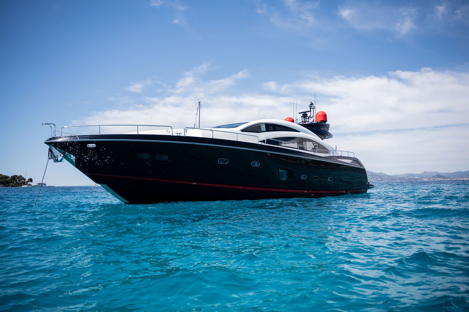 Luxury Crewed Motor Yacht PALUMBA photo 7