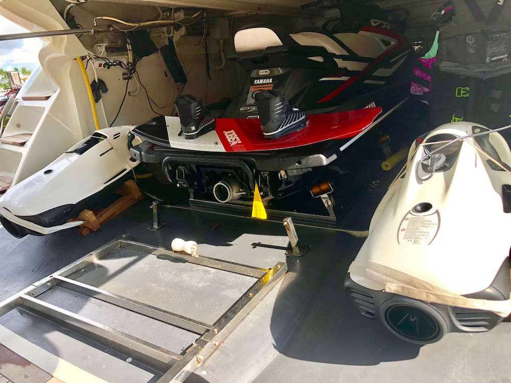 Crewed Motor Yacht PANTHERA photo 7