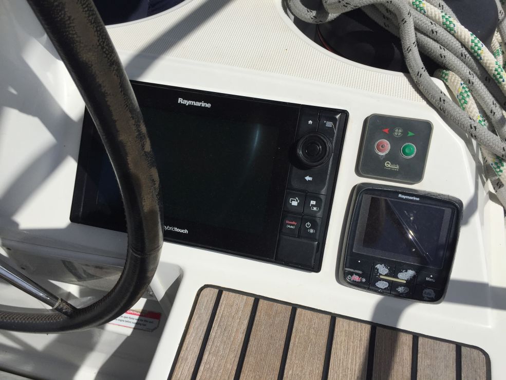 Bareboat Sailing Yacht PARTENOPE photo 4