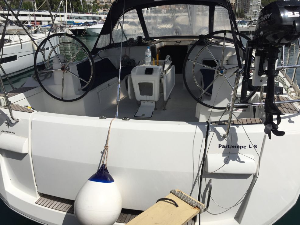 Bareboat Sailing Yacht PARTENOPE photo 7