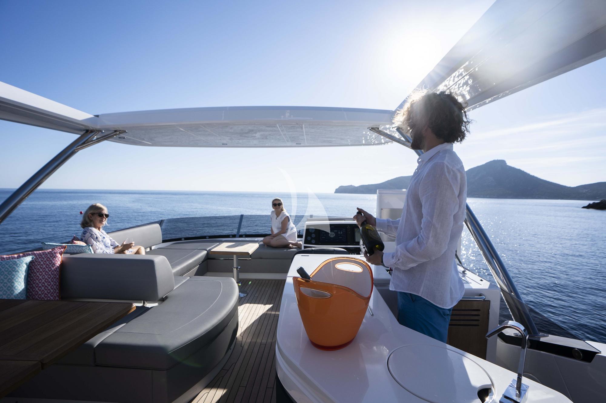 Crewed Motor Yacht PASHBAR photo 3