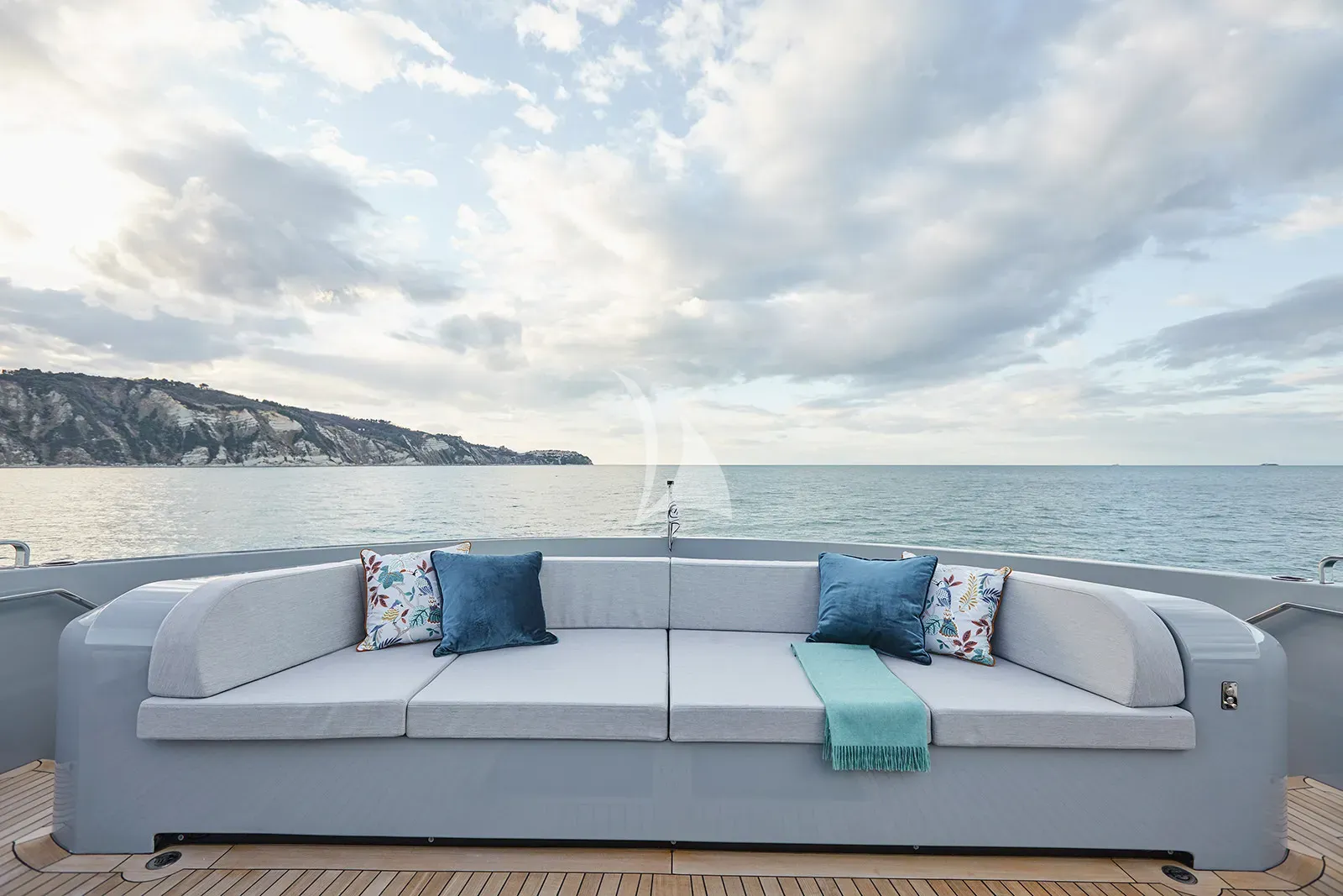 Luxury Crewed Motor Yacht PAZIENZA photo 6
