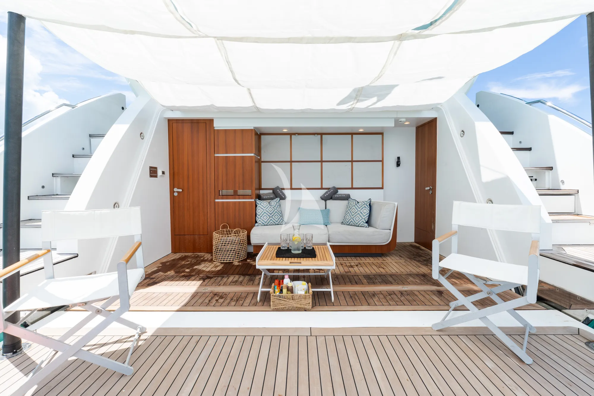 Luxury Crewed Motor Yacht PENJA photo 4