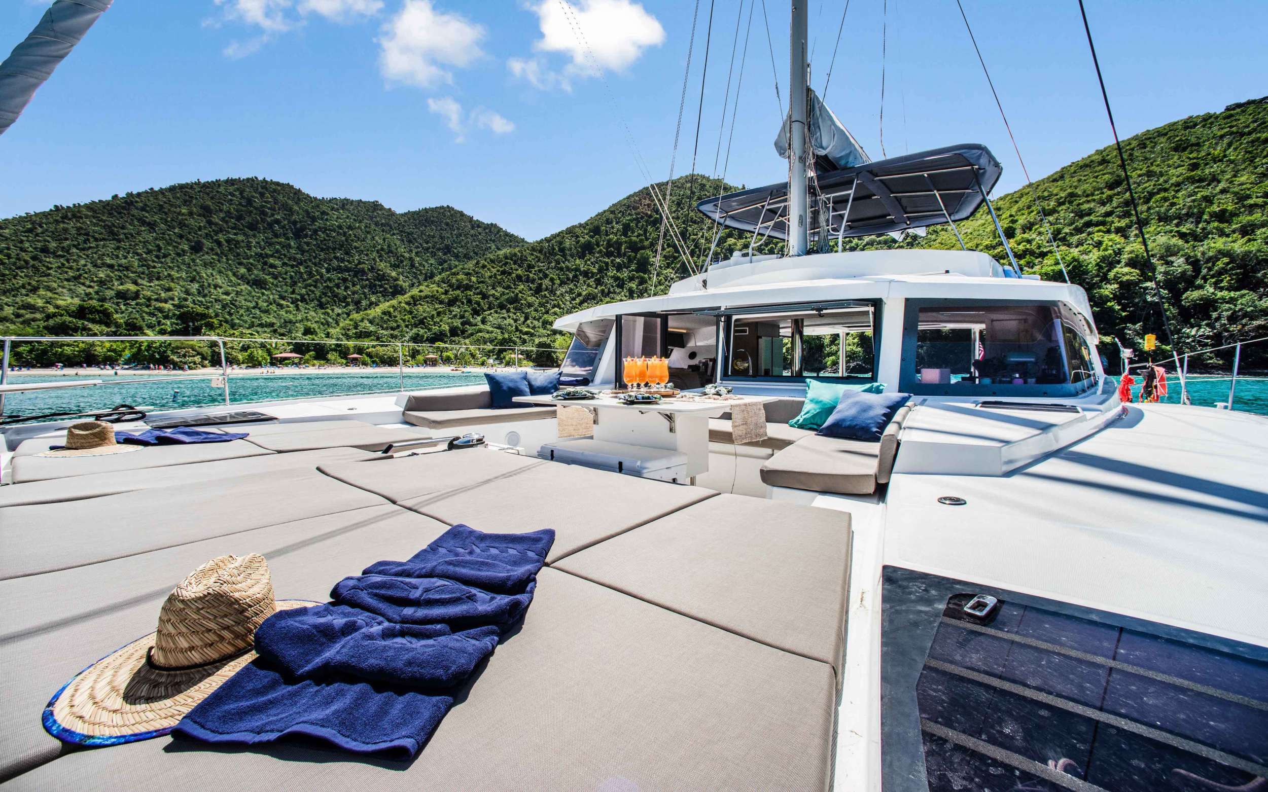 Crewed Sailing Catamaran PERMABEAR photo 6