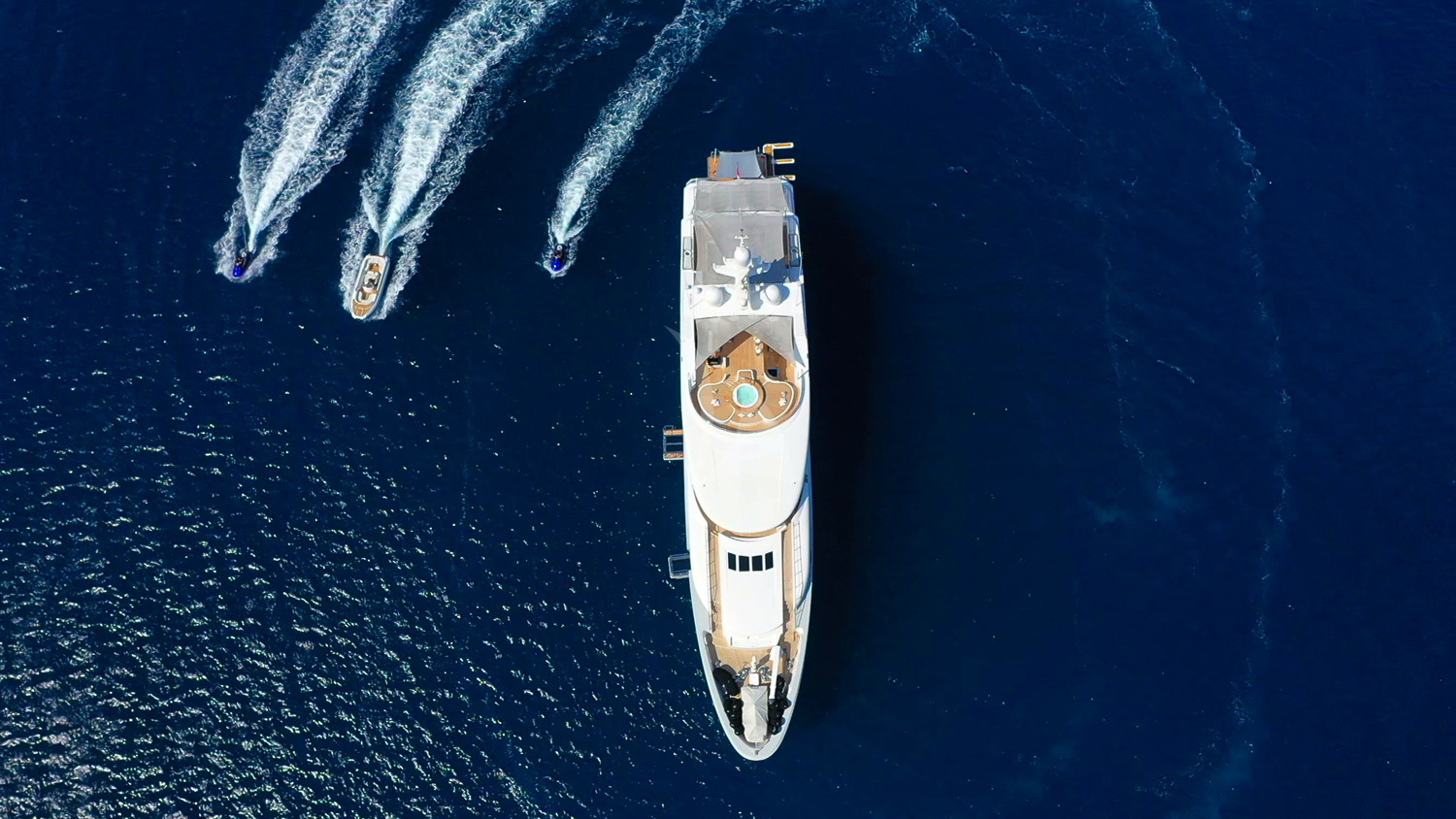 Luxury Crewed Motor Yacht PERSEFONI 1 photo 4