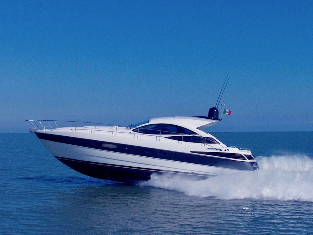Crewed Motor Yacht Pershing 46 photo 3