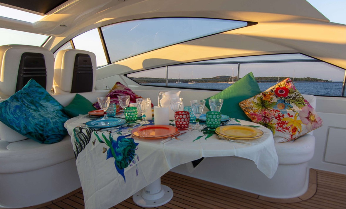 Crewed Motor Yacht Pershing 56 photo 4