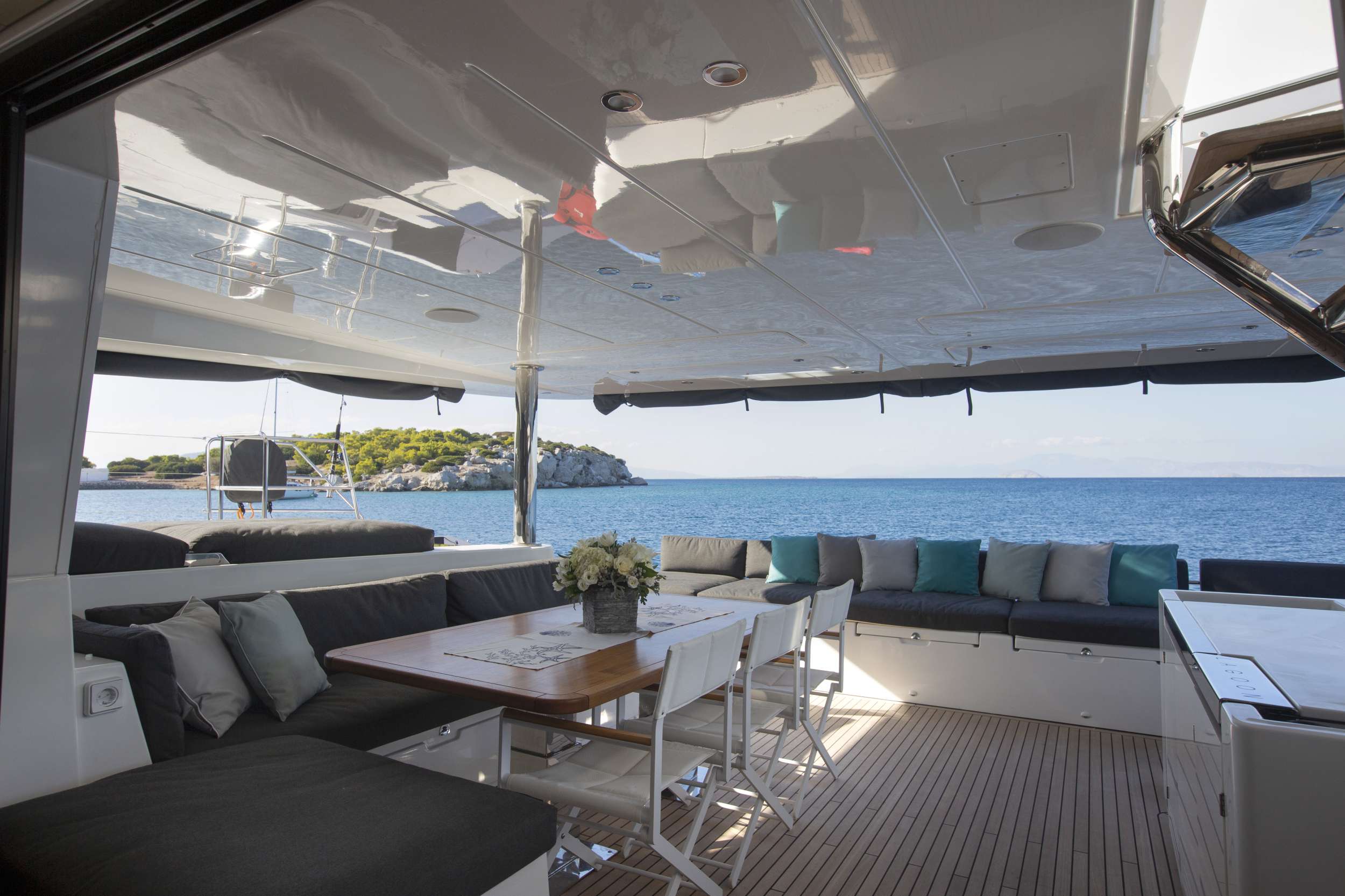 Luxury Crewed Catamaran PHANTOM photo 7
