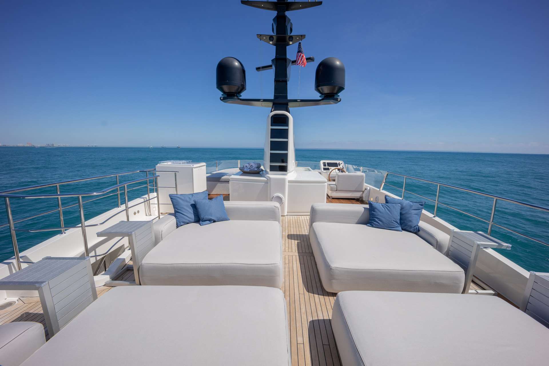 Luxury Crewed Motor Yacht PHOENIX photo 7