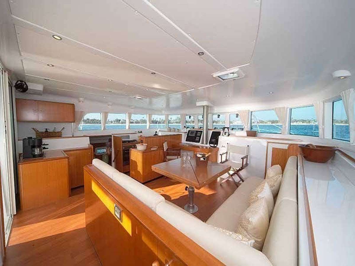 Luxury Crewed Catamaran PHYSALIA photo 5