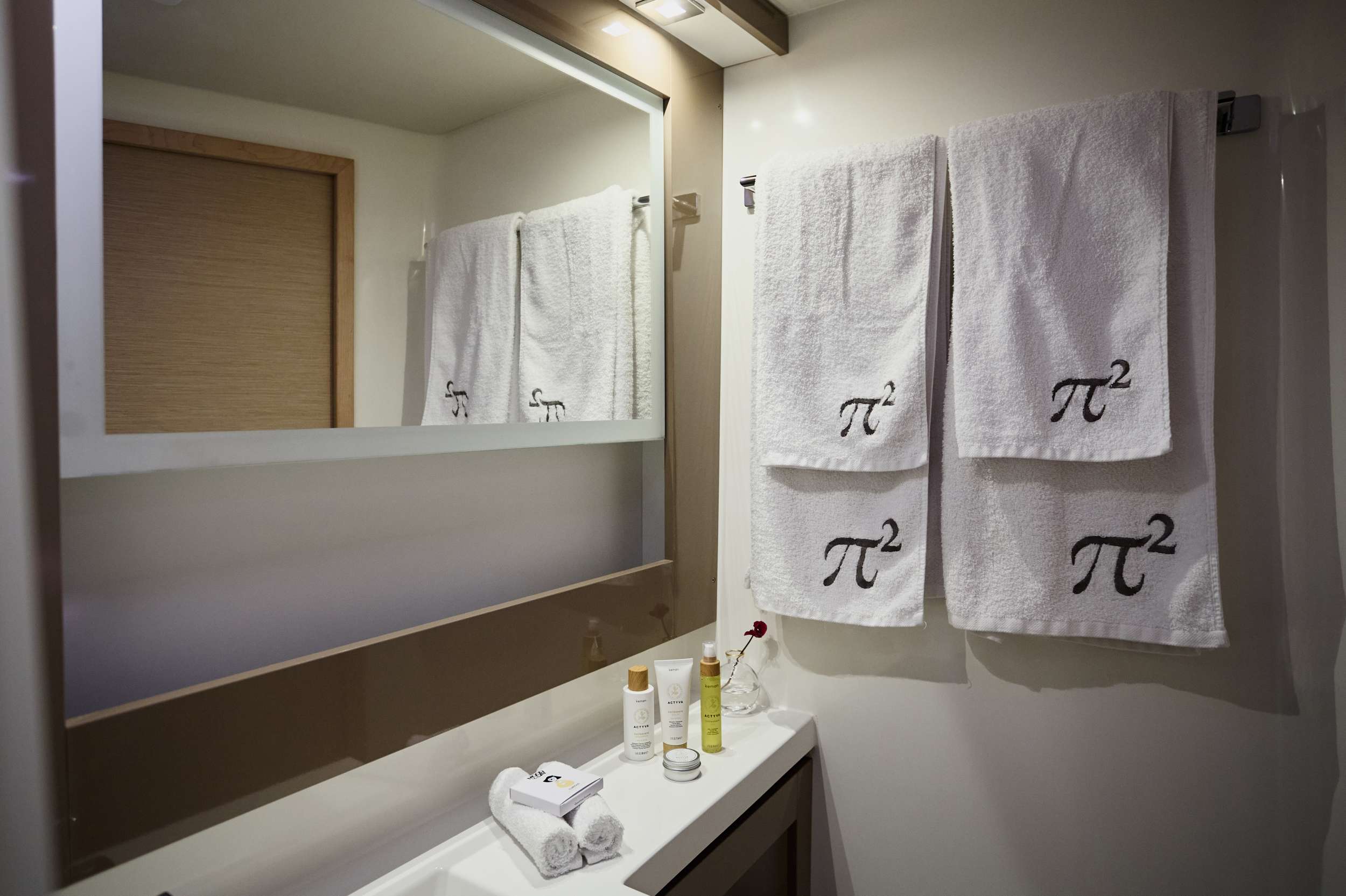 Luxury Crewed Catamaran PI 2 photo 7