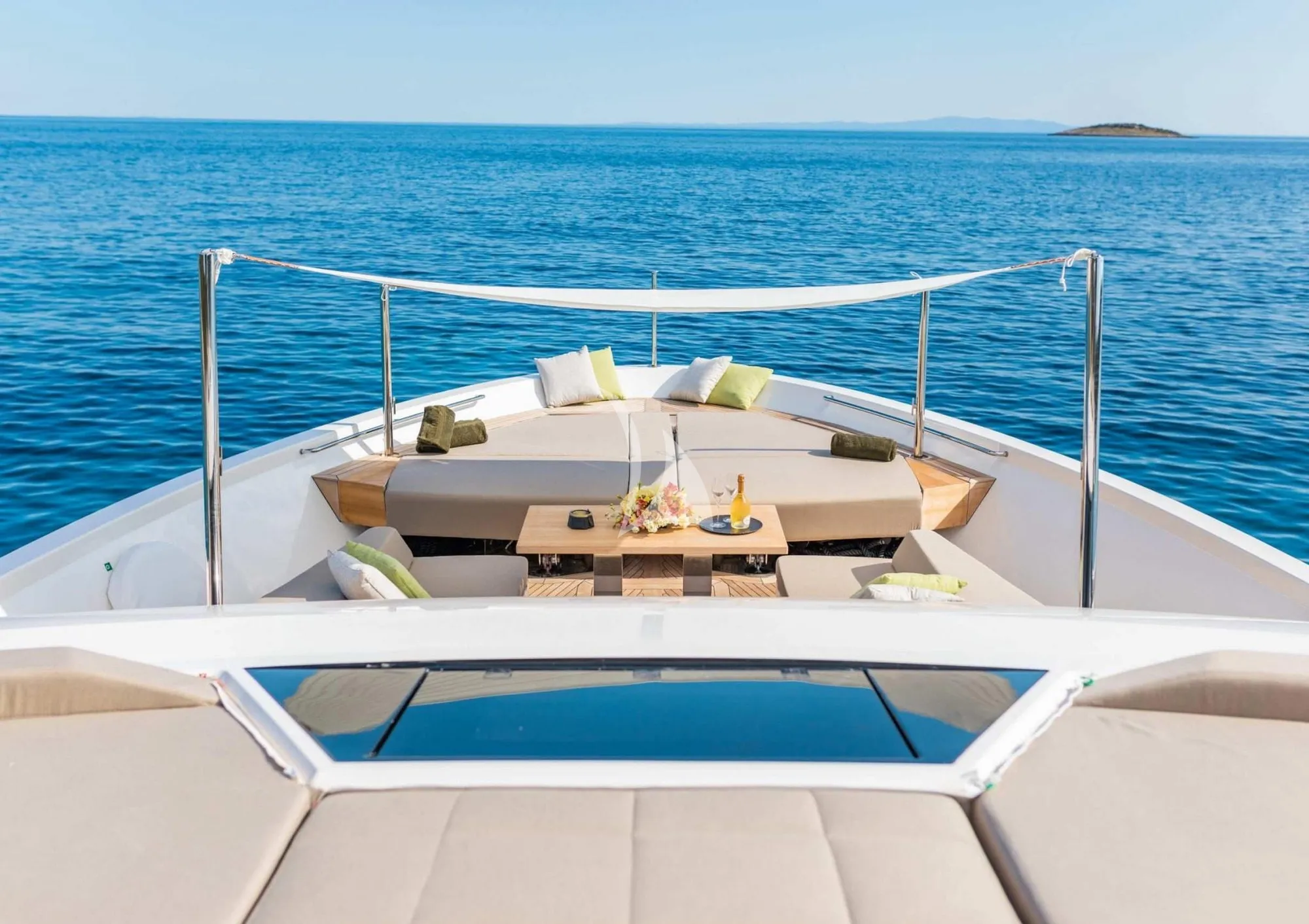 Luxury Crewed Motor Yacht PIOLA photo 6