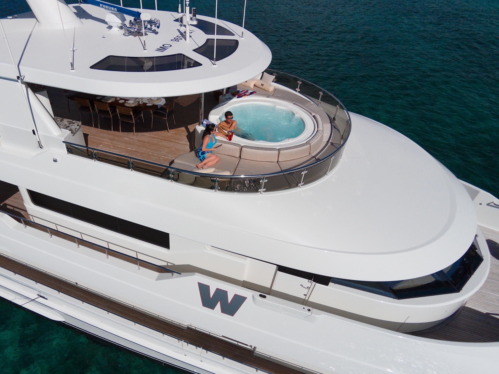 Luxury Crewed Motor Yacht PIPE DREAM photo 3