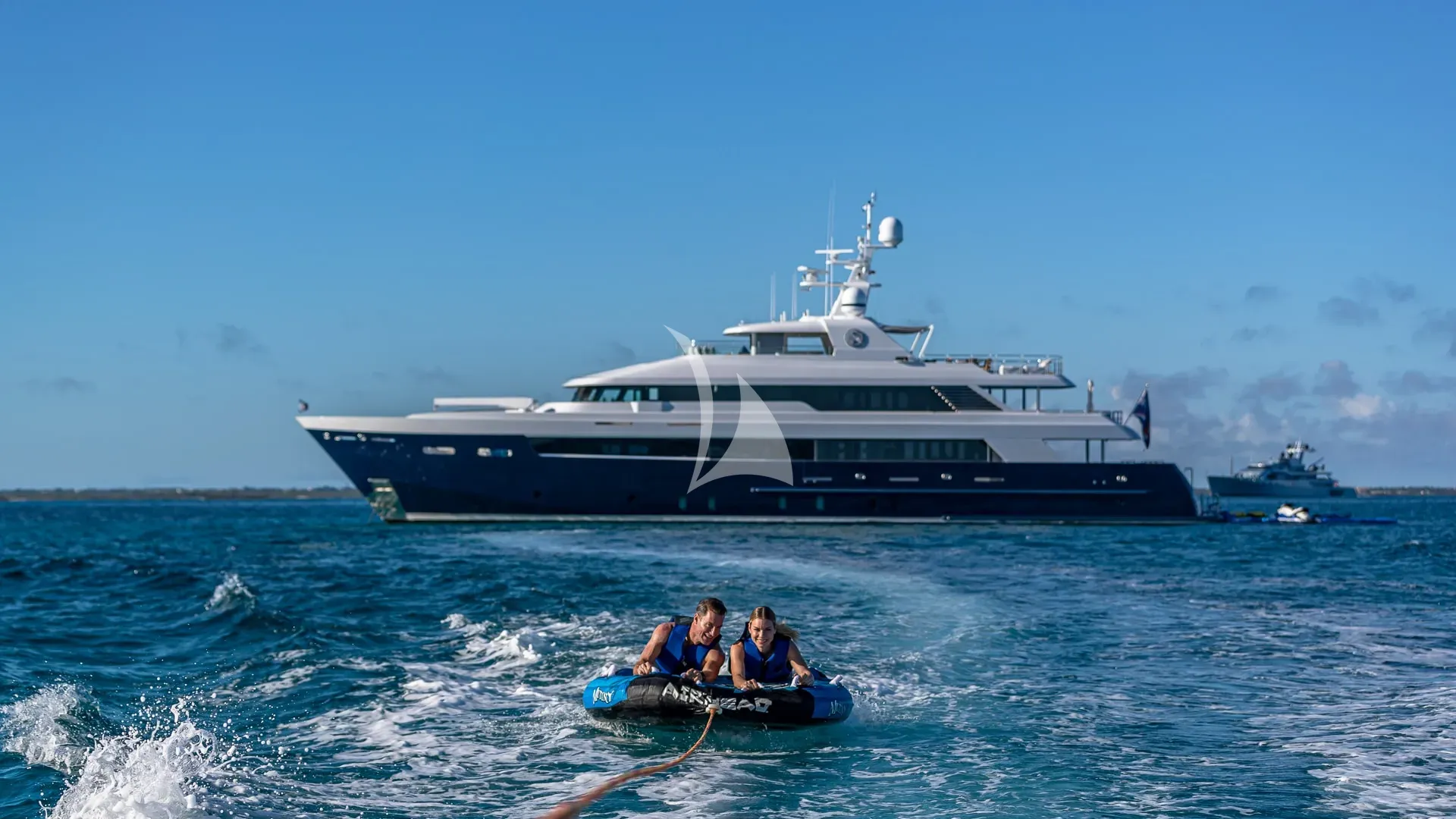 Luxury Crewed Motor Yacht PISCES photo 5