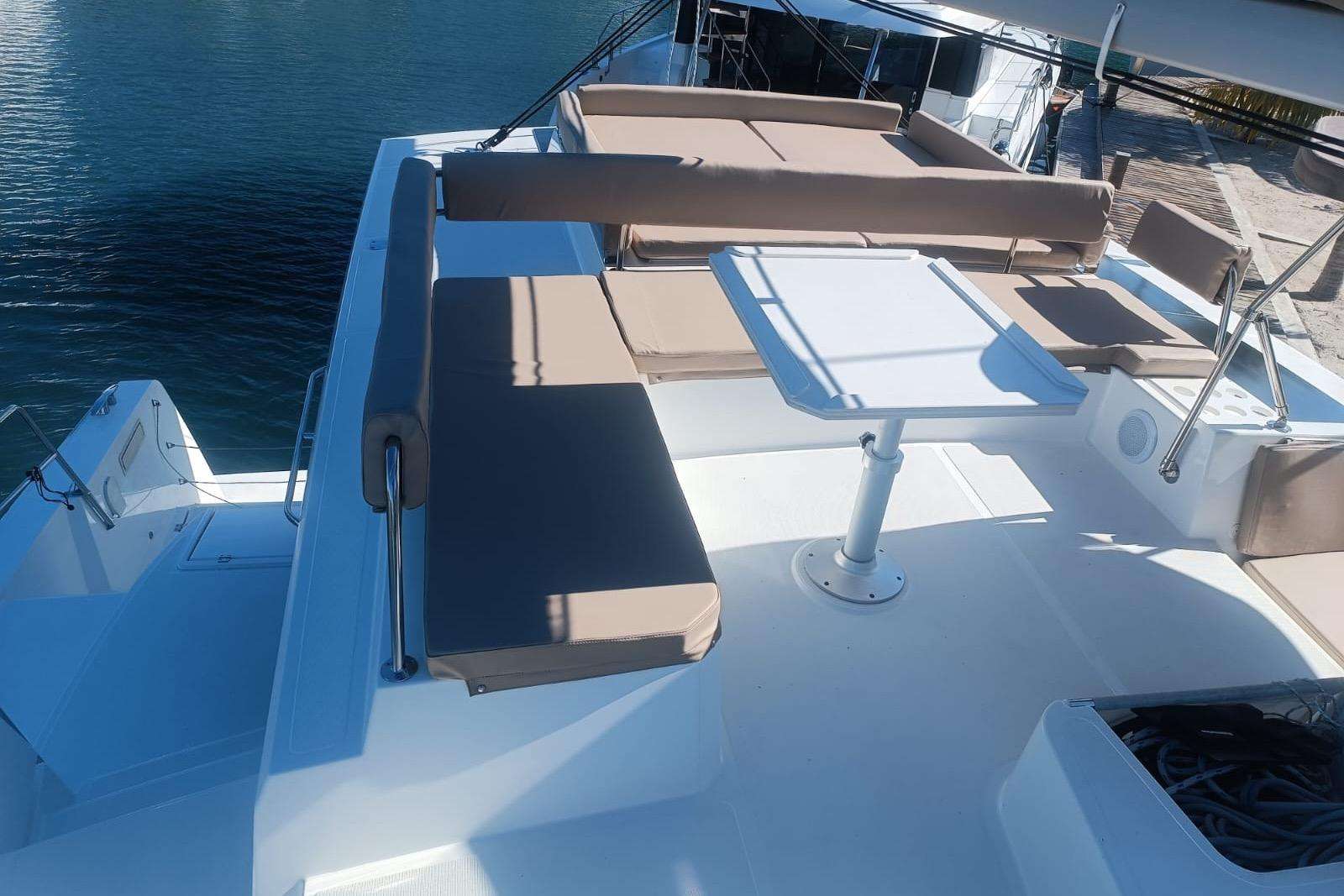 Catamaran POINT CLEAR photo 5