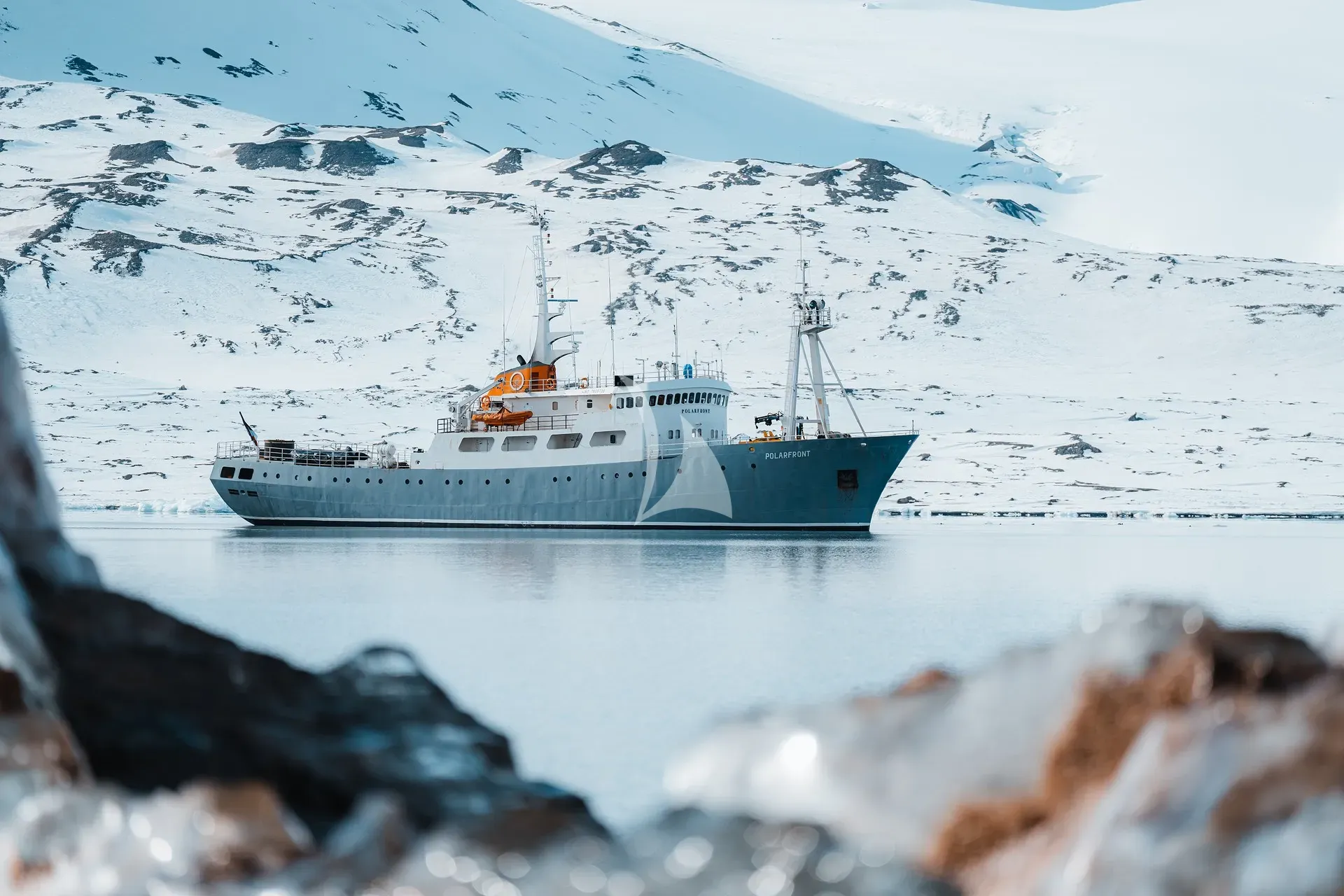 Luxury Crewed Motor Yacht POLARFRONT