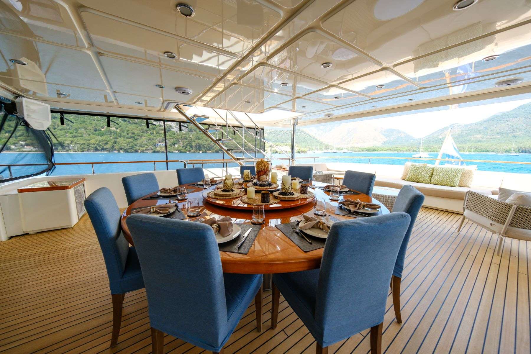 Luxury Crewed Motor Yacht POLARIS photo 6