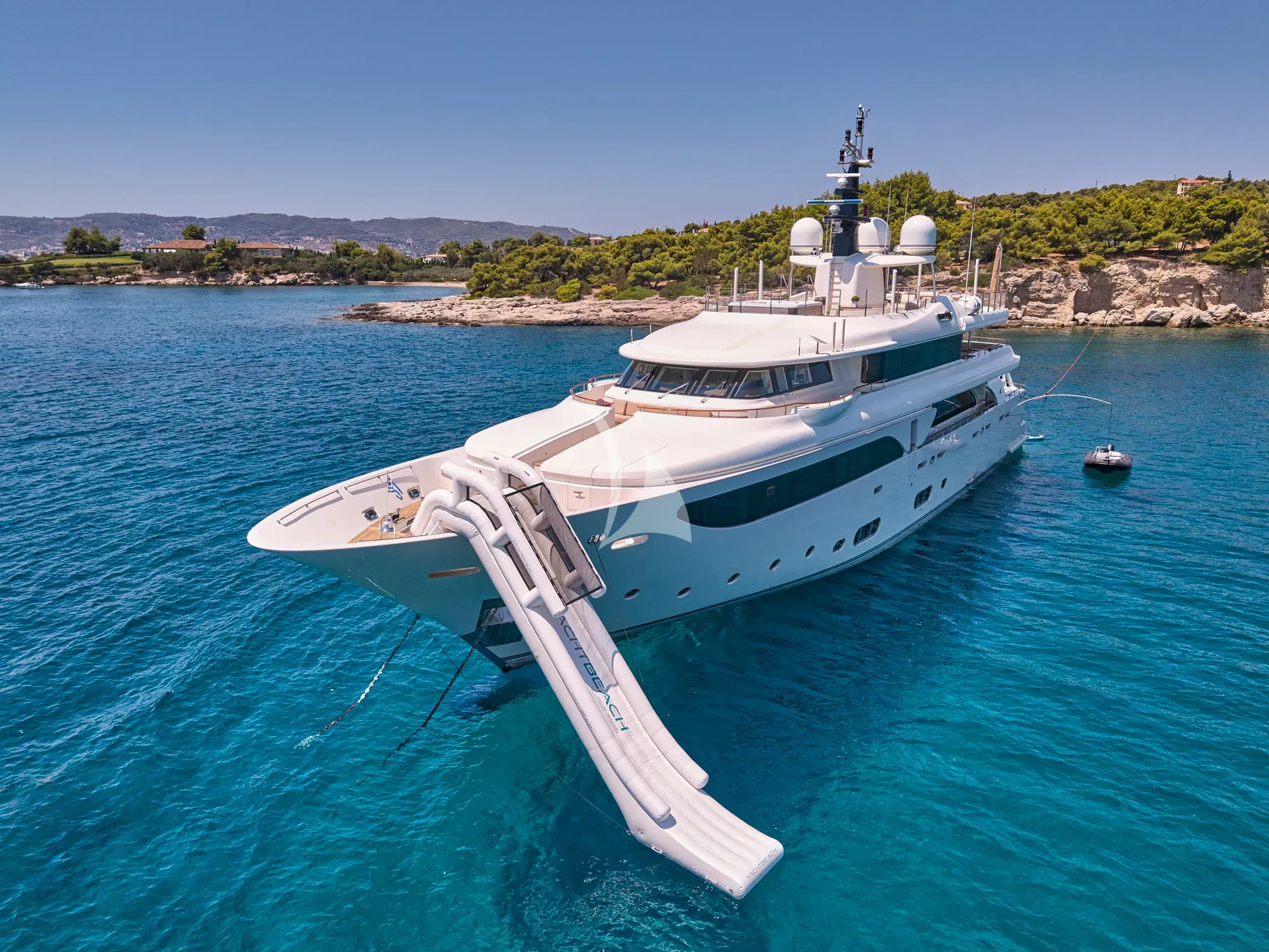 Luxury Crewed Motor Yacht PHOTON photo 6