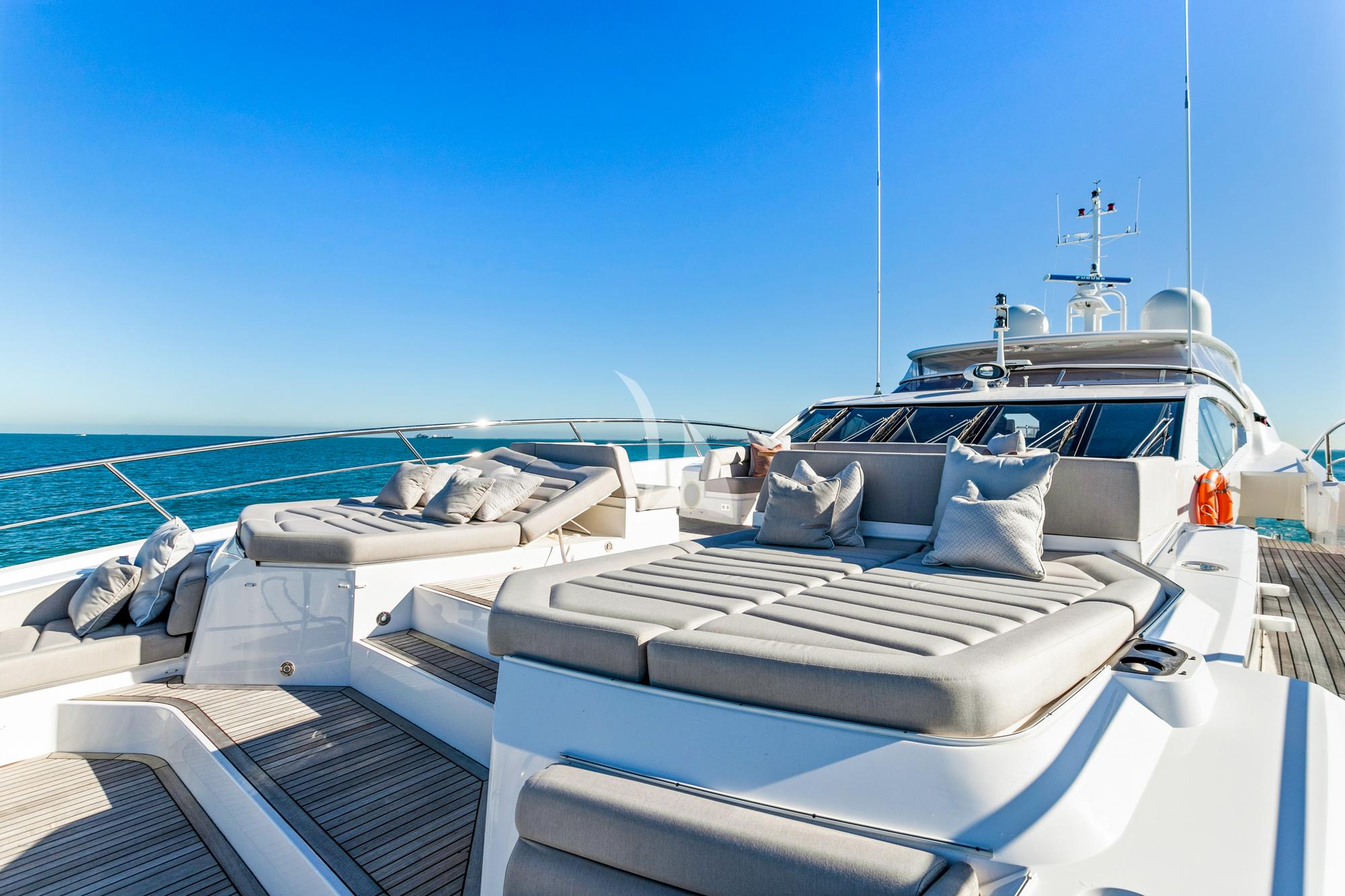 Luxury Crewed Motor Yacht POPS photo 5