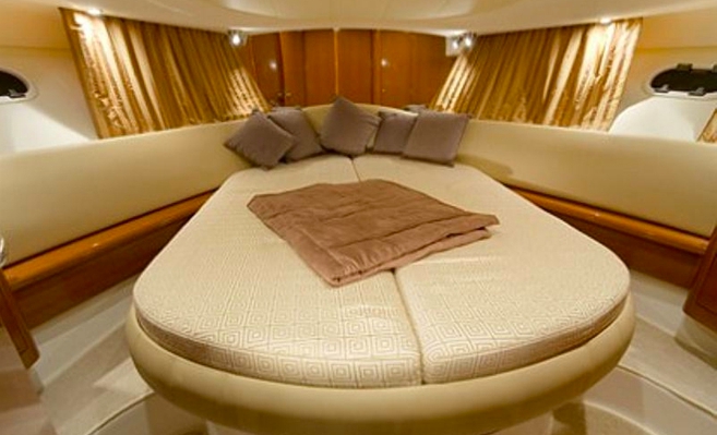 Crewed Motor Yacht Prestige 36 photo 4