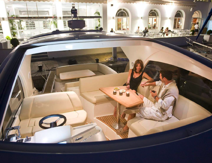 Crewed Motor Yacht Prestige 390S photo 4