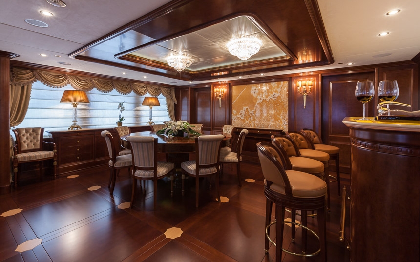 Luxury Crewed Motor Yacht PRIDE photo 4