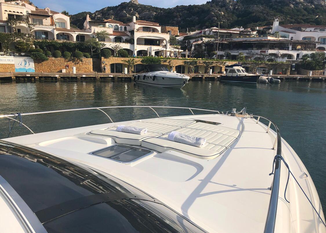 Crewed Motor Yacht Primatist G55 photo 4