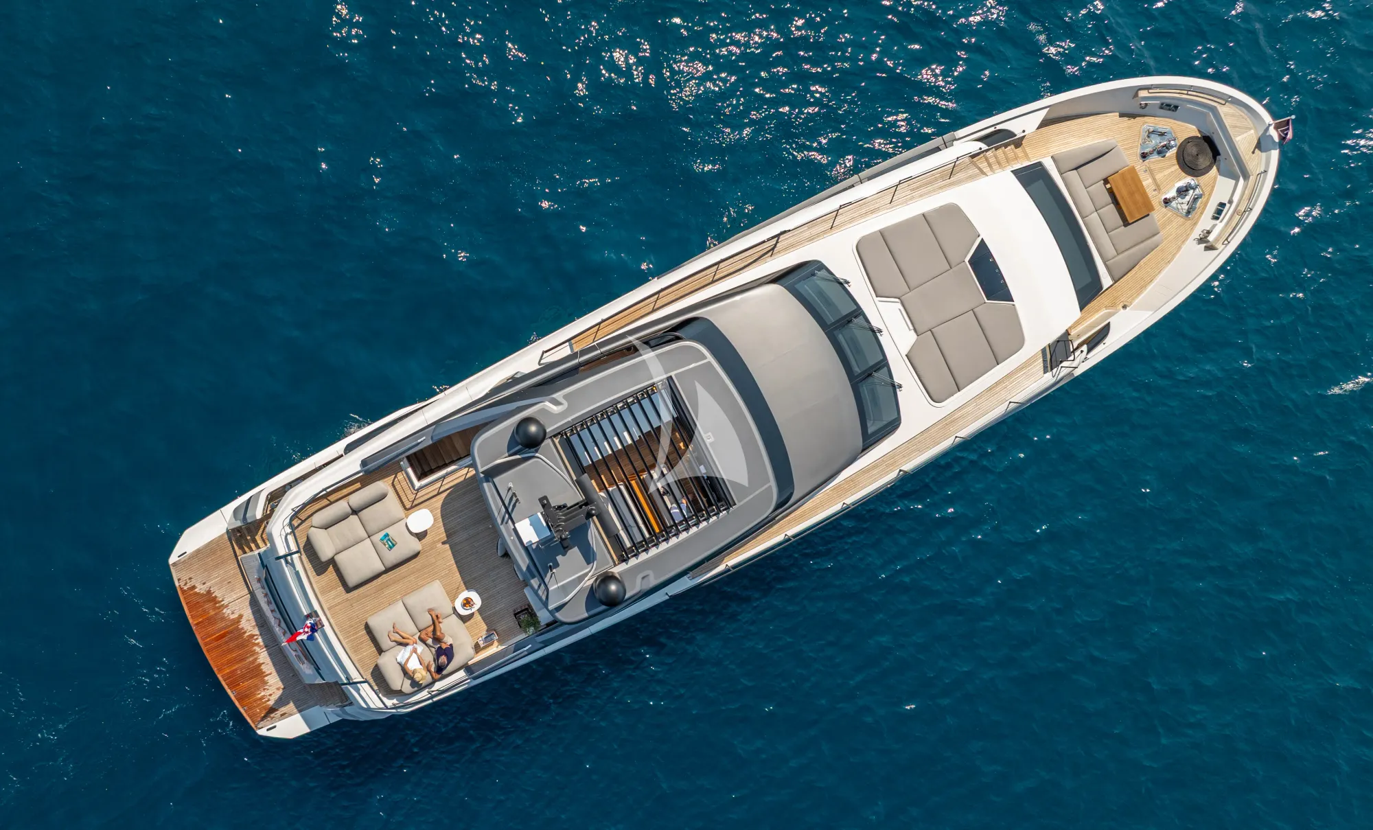 Luxury Crewed Motor Yacht PRIMUS photo 4