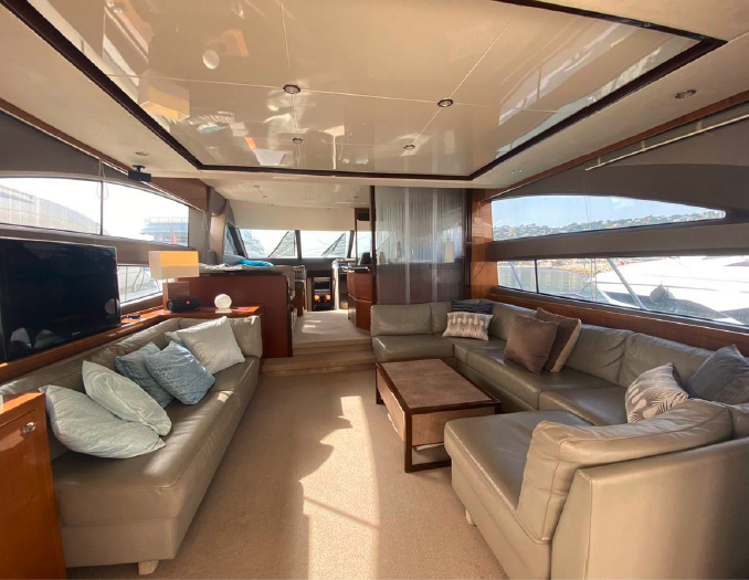 Crewed Motor Yacht Princess 64 Fly White photo 4