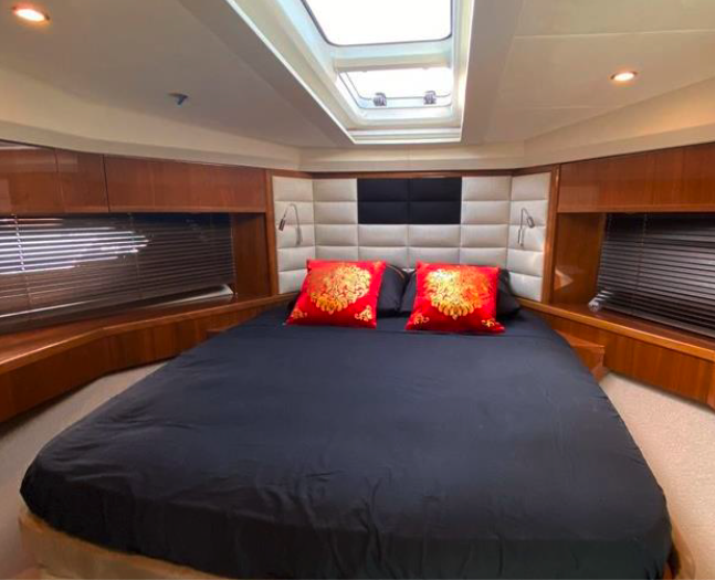 Crewed Motor Yacht Princess 64 Fly White photo 8