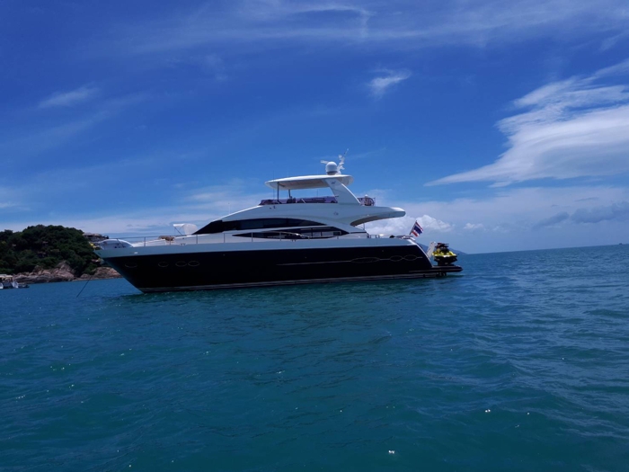 Crewed Motor Yacht Princess 72