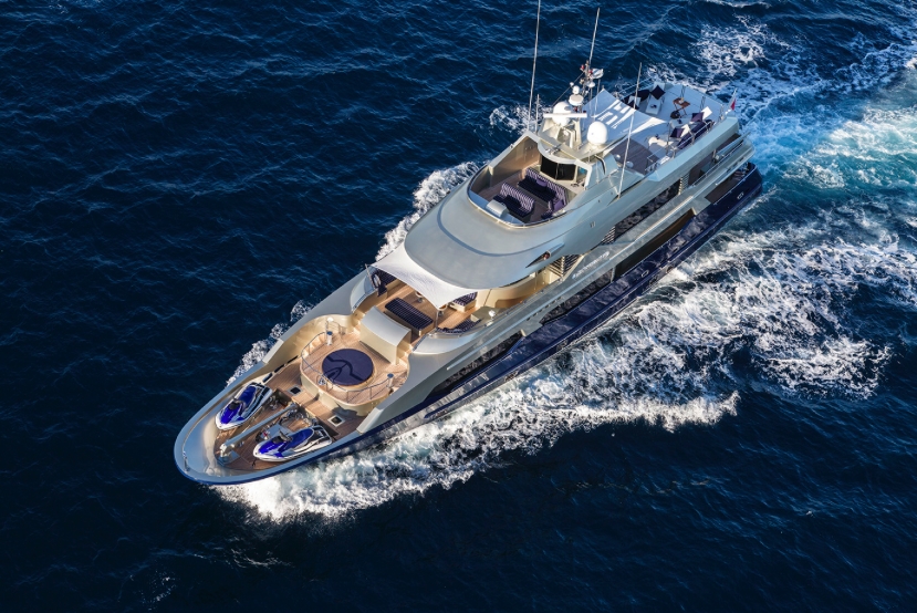 Luxury Crewed Motor Yacht PRINCESS ILUKA photo 3