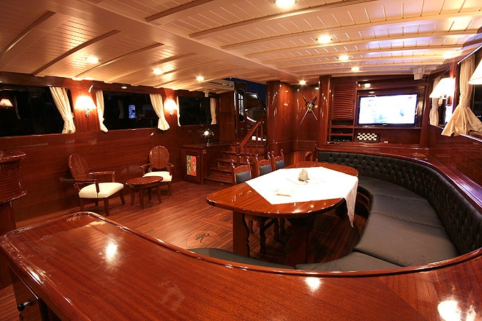 Luxury Crewed Sailing Yacht PRINCESS KARIA IV photo 4