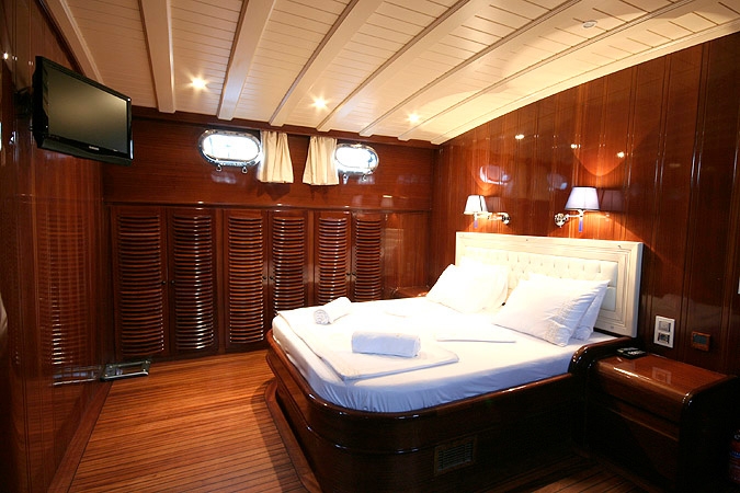 Luxury Crewed Sailing Yacht PRINCESS KARIA IV photo 5