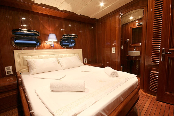 Luxury Crewed Sailing Yacht PRINCESS KARIA IV photo 6