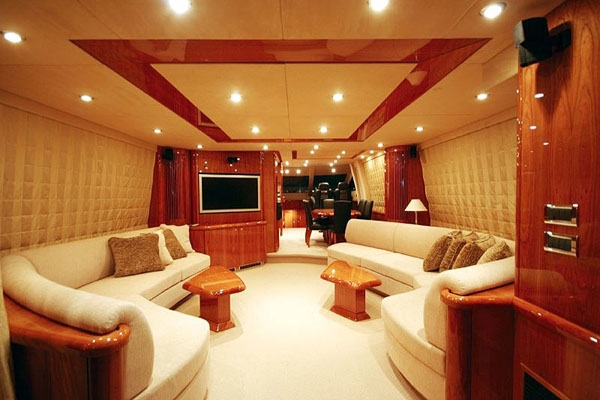 Luxury Crewed Motor Yacht PRINCESS KITANA photo 6