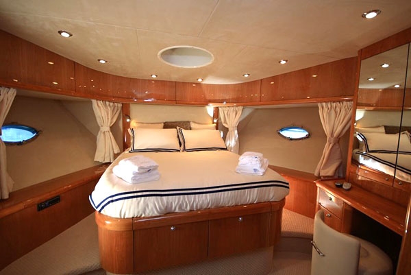 Luxury Crewed Motor Yacht PRINCESS KITANA photo 8