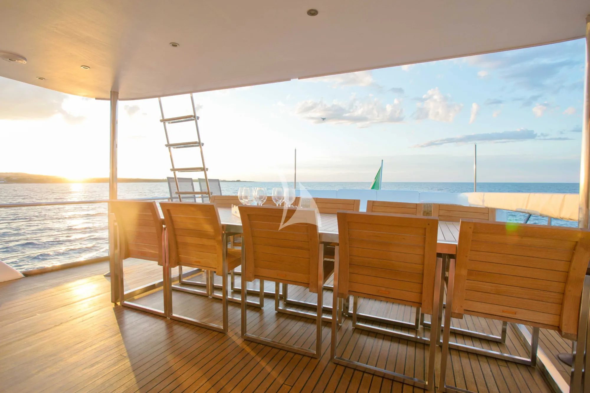 Luxury Crewed Motor Yacht PRINCESS MAELA photo 7