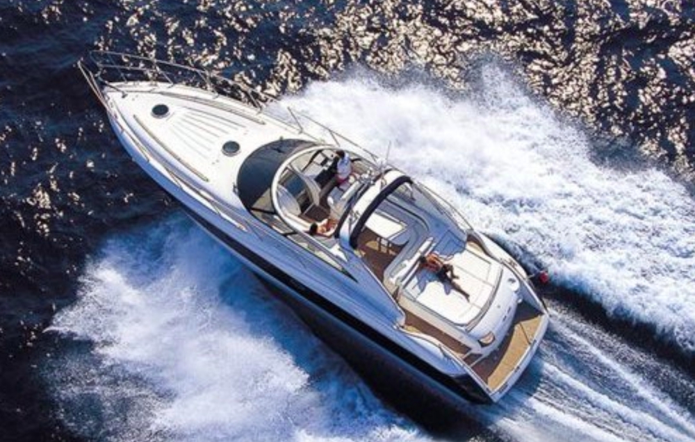 Crewed Motor Yacht Princess V42 photo 3
