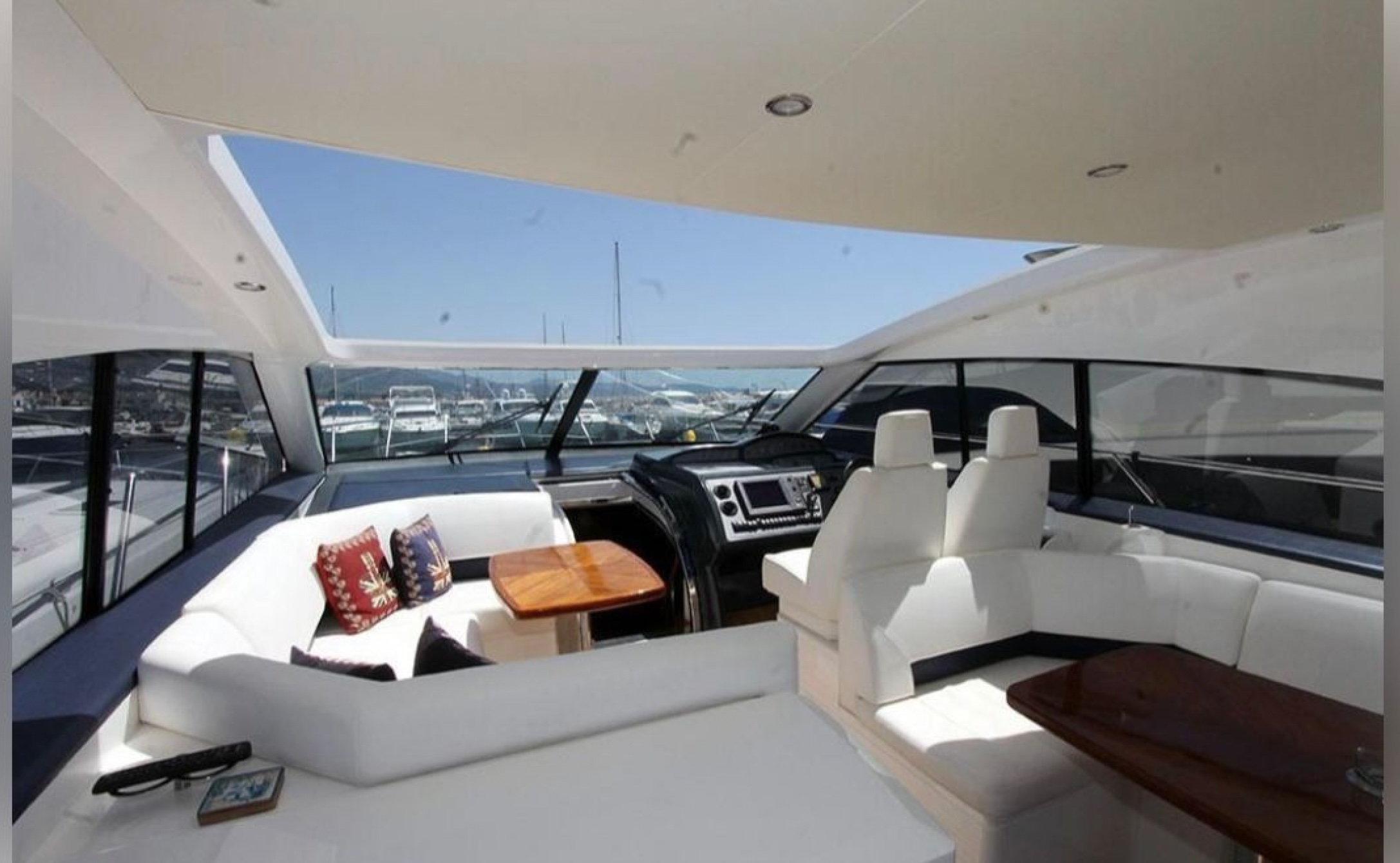 Crewed Motor Yacht Princess V53 photo 4