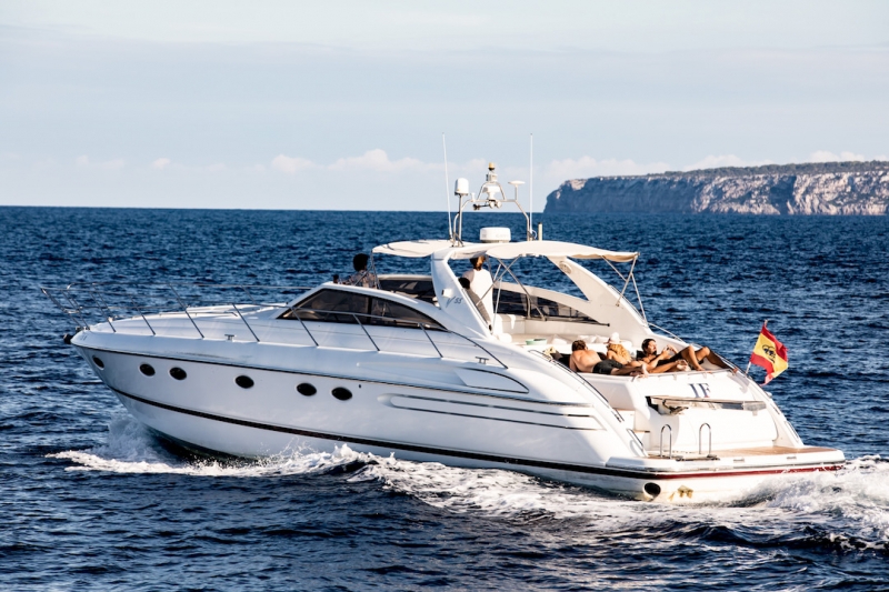 Crewed Motor Yacht Princess V55