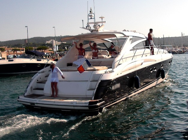 Luxury Crewed Motor Yacht Princess V58 photo 5